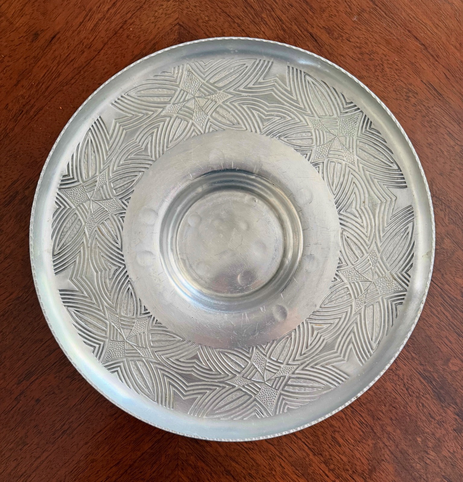 VINTAGE  CANTERBURY ARTS  1930-1950  Hammered Aluminum Dish / Plate / Platter