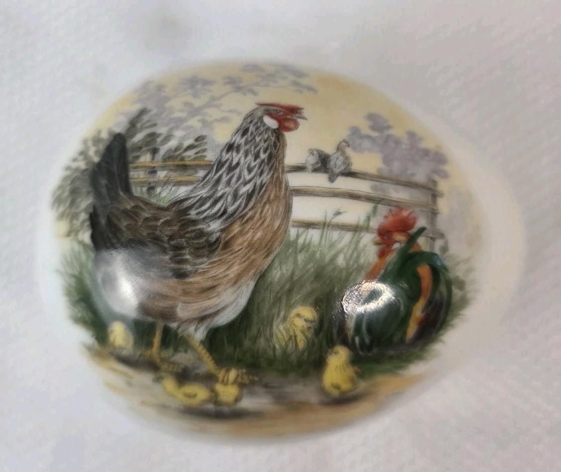 Vintage Kuba Porcelain Trinket Egg / Farm Scene Hand Painted Lided No 306173