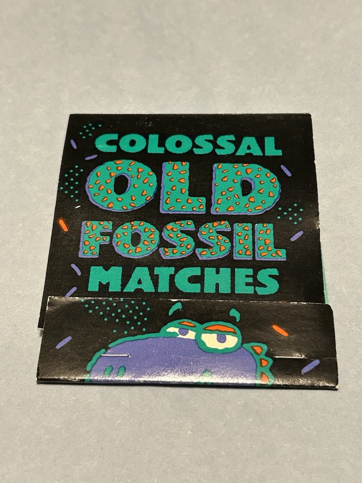 🔥🔥   Rare Full Unstruck Giant Matchbook  Hallmark Fossil Matches