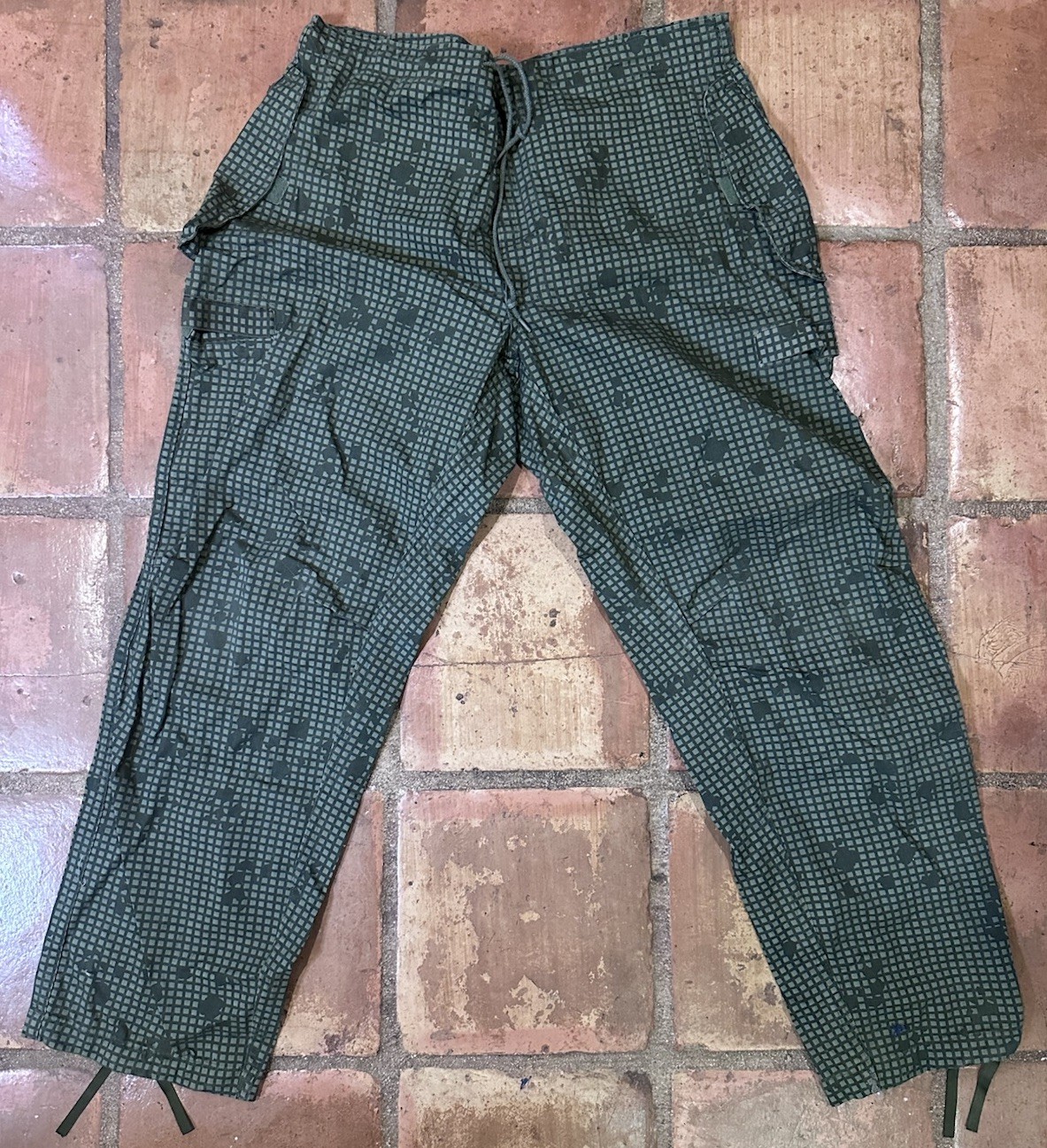 VTG 1980s USGI DNC CAMO PANTS 8415-01-102-6292 MR TROUSERS NIGHT CAMOUFLAGE VTG 1980s USGI DNC CAMO PANTS 8415-01-102-6292 MR TROUSERS NIGHT CAMOUFLAGE