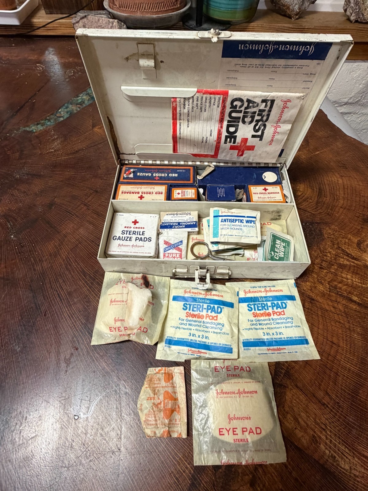 Vintage Johnson Johnson Metal First Aid Emergency Kit Original Contents J&J