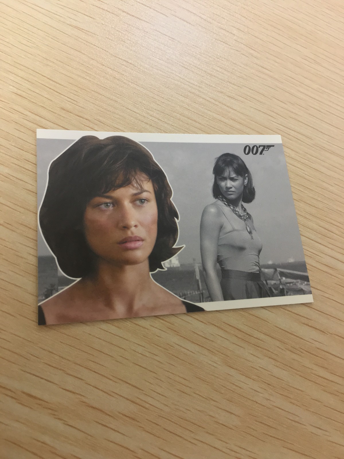 James Bond 007 Quantum of Solace 007 card SCIFIHOBBY.COM Rittenhouse Archives