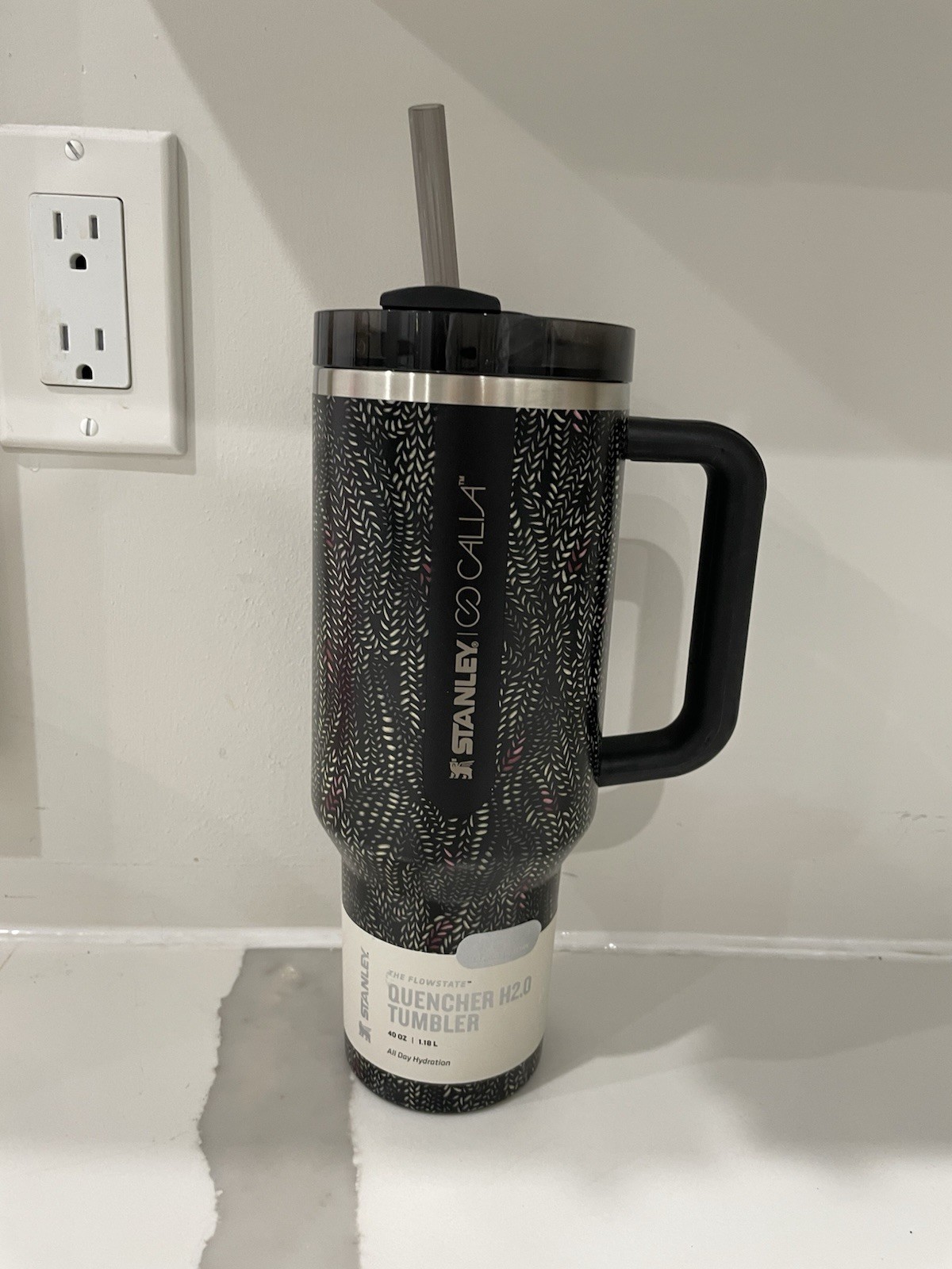 Stanley x CALIA Quencher 40 oz Tumbler Black Serpent H2.O FlowState NWT