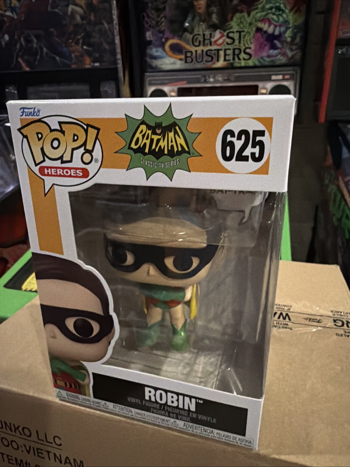 Funko Pop Vinyl: DC Universe - Pop Robin #625