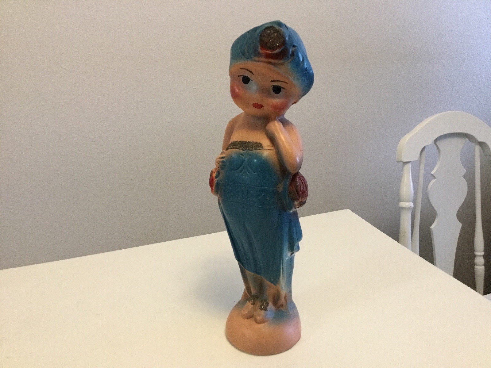 Vintage 1930’s Carnival Chalk ware Flapper 13” Tall VGC