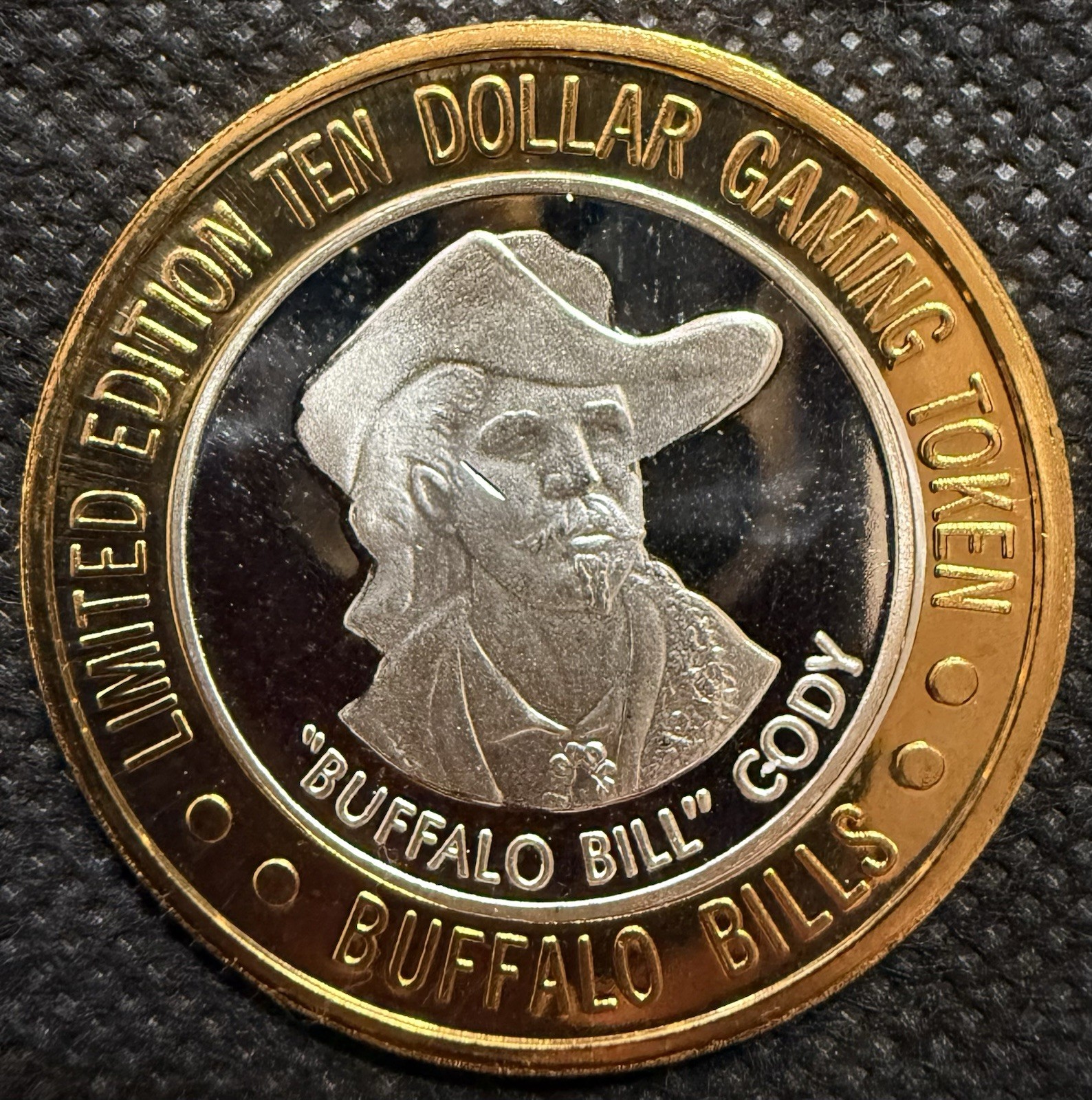 BUFFALO BILL CODY BUFFALO BILLS CASINO RARE Limited Edition 999% .6 Oz Pure Silv