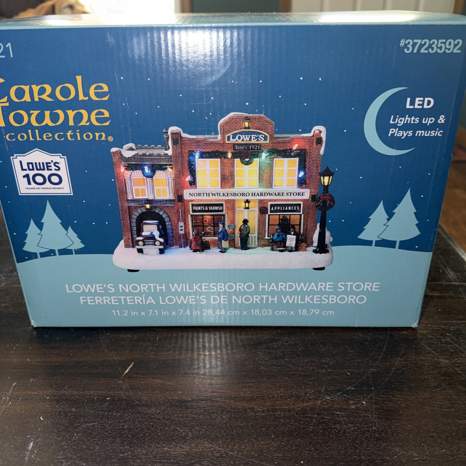 Carole Towne 2021 LED Lowe\'s North Wilkesboro Hardware Store Musical NIB