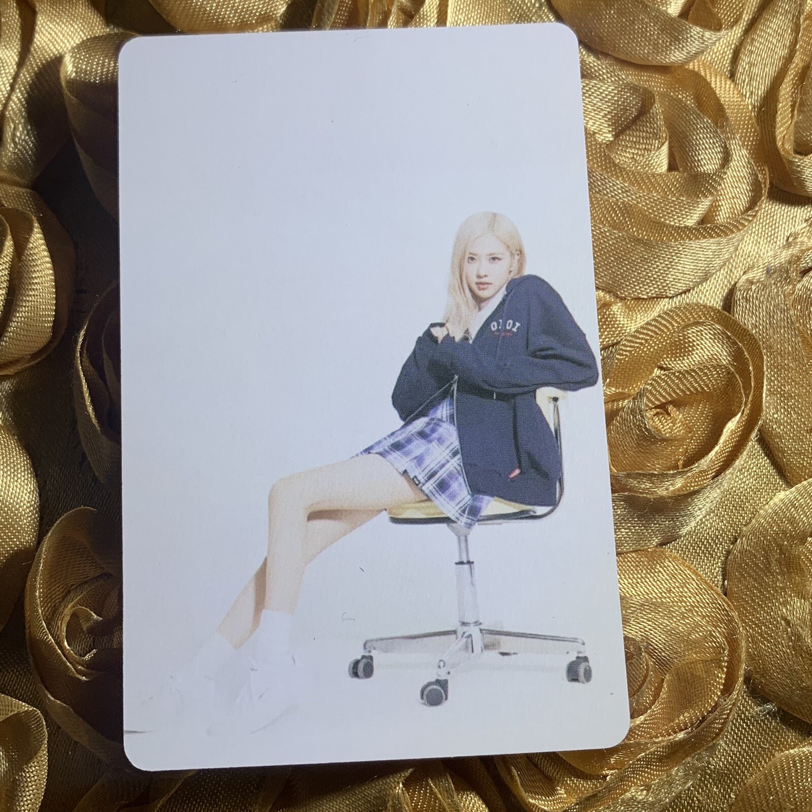 Rose BLACKPINK Welcoming Collection Edition Celeb KPOP Girl Photo Card Preppy