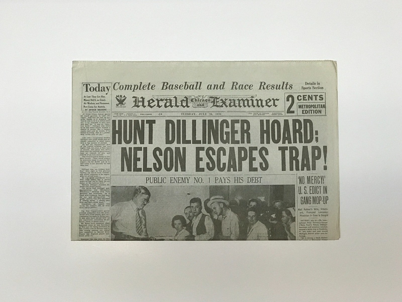 NEWSPAPER REPRINT - 1934 - Dillinger: Hunt Dillinger Hoard; Nelson Escapes Trap