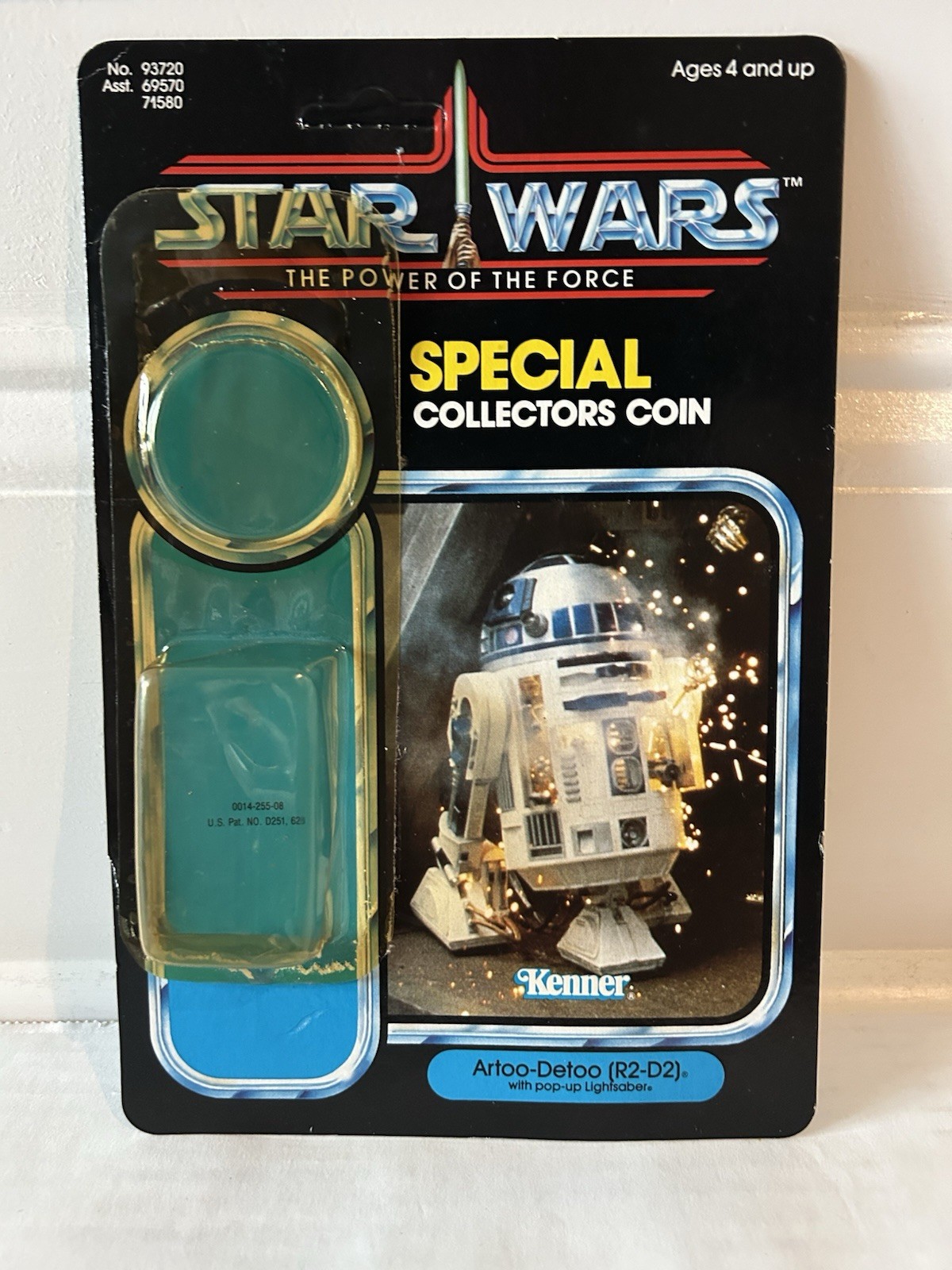 STAR WARS R2 D2 POP UP LIGHTSABER POTF CARDBCK W/ATTCH BUB KENNER VINTAGE 1984