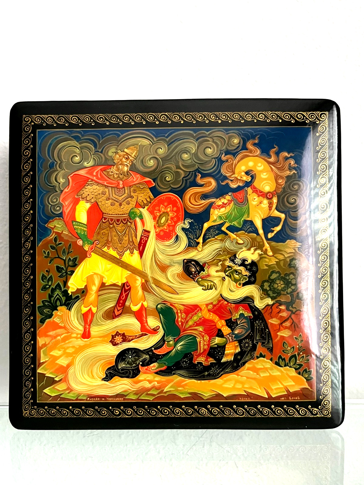 Vintage Russian Lacquer Box Hand Painted Signed Artist ,, Belov,, High Qualiti