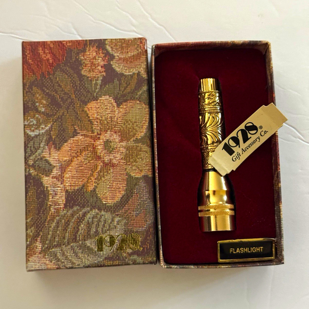 Vintage 1928 Gift Accessory Co. Ornate Gold Tone Mini Flashlight In Box New