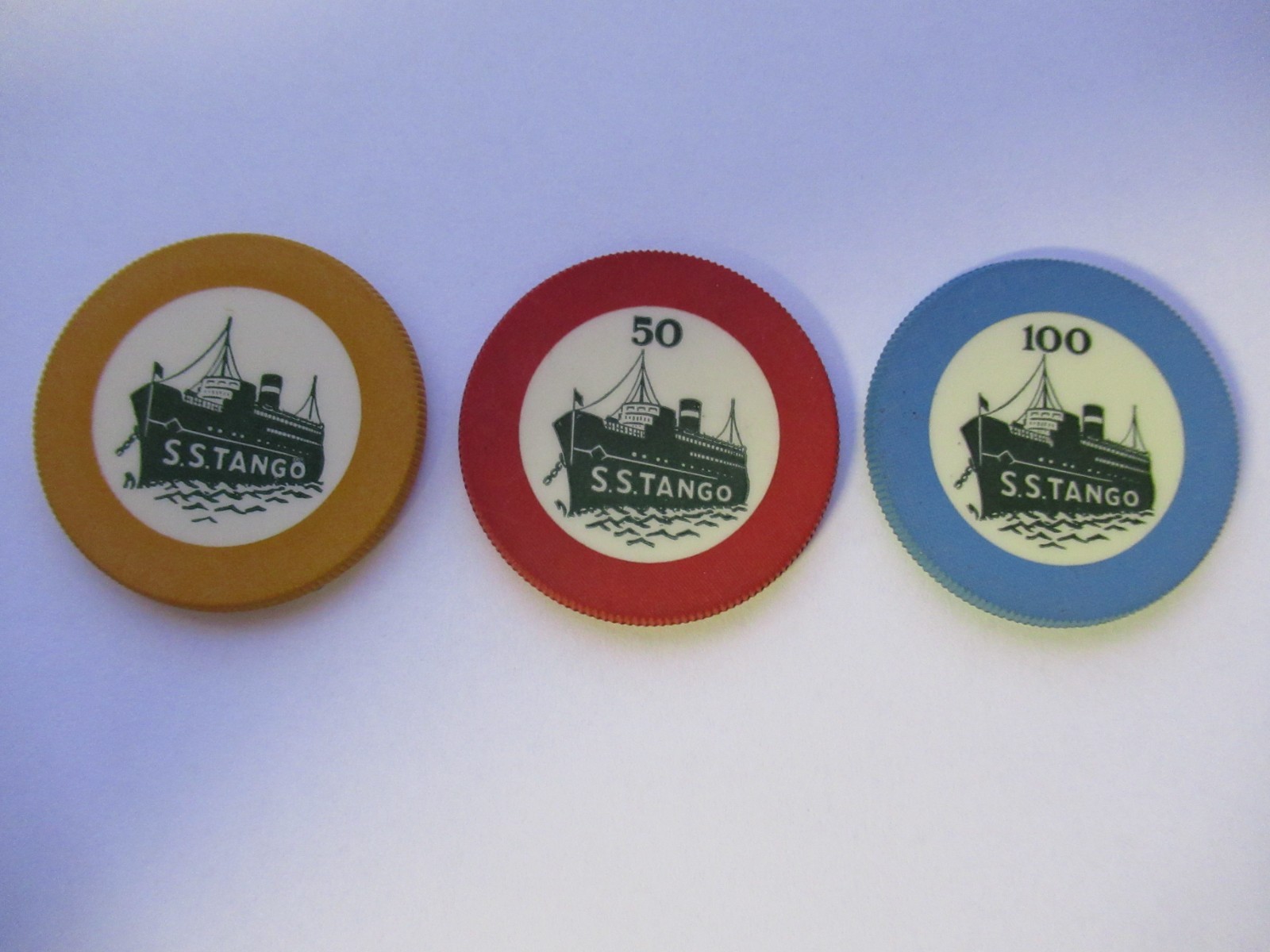 RARE VINTAGE 1938 LOT OF 3 S.S. TANGO CREST & SEAL POKER CHIPS * 