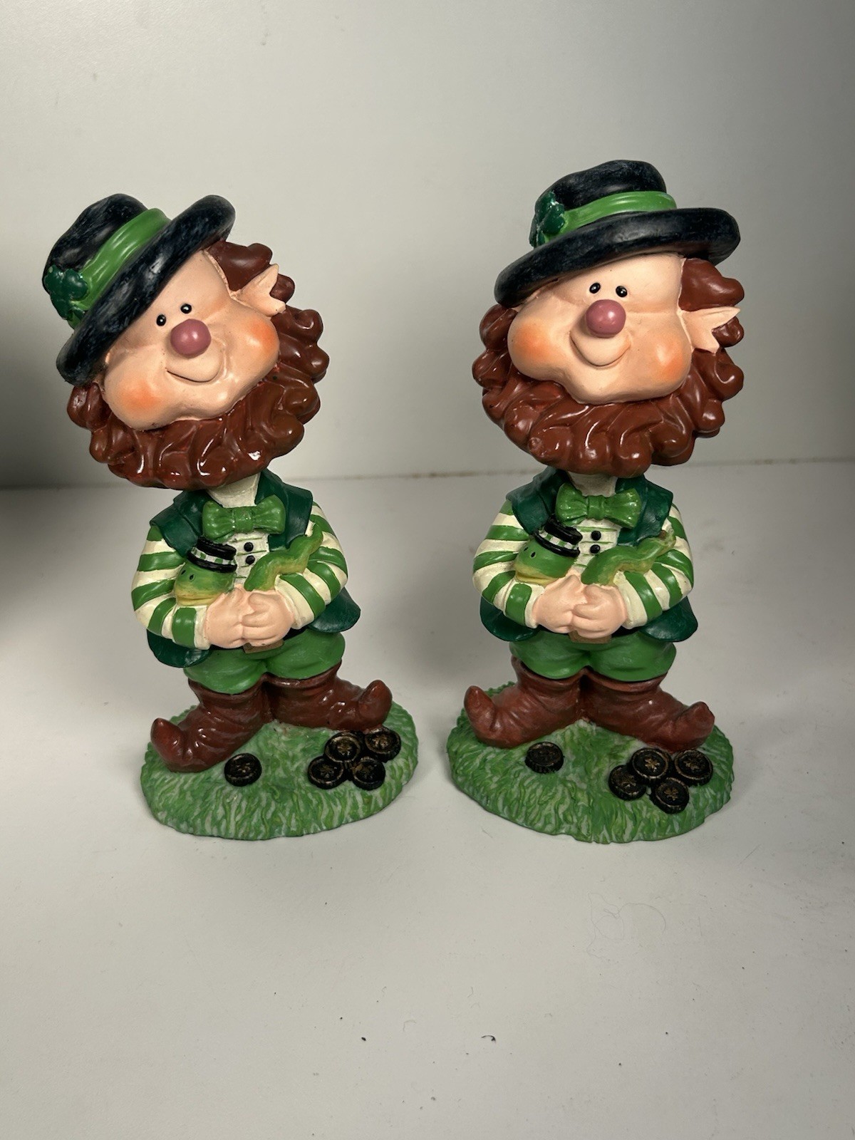 Lot of 2 Vintage 2003 St Patricks Day Leprechaun Bobblehead Figure Jo-Ann Stores
