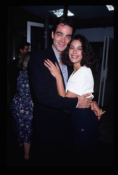 Teri Hatcher posing and hugging with her husband actor Jon Tenney - Old Photo