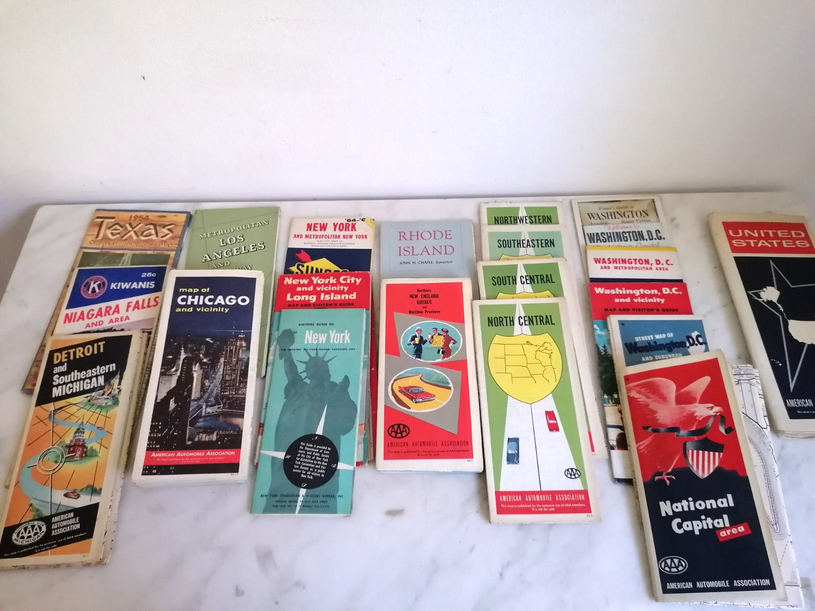 Job Lot of Vintage American (AAA) folded road maps and travel guides - 1950s