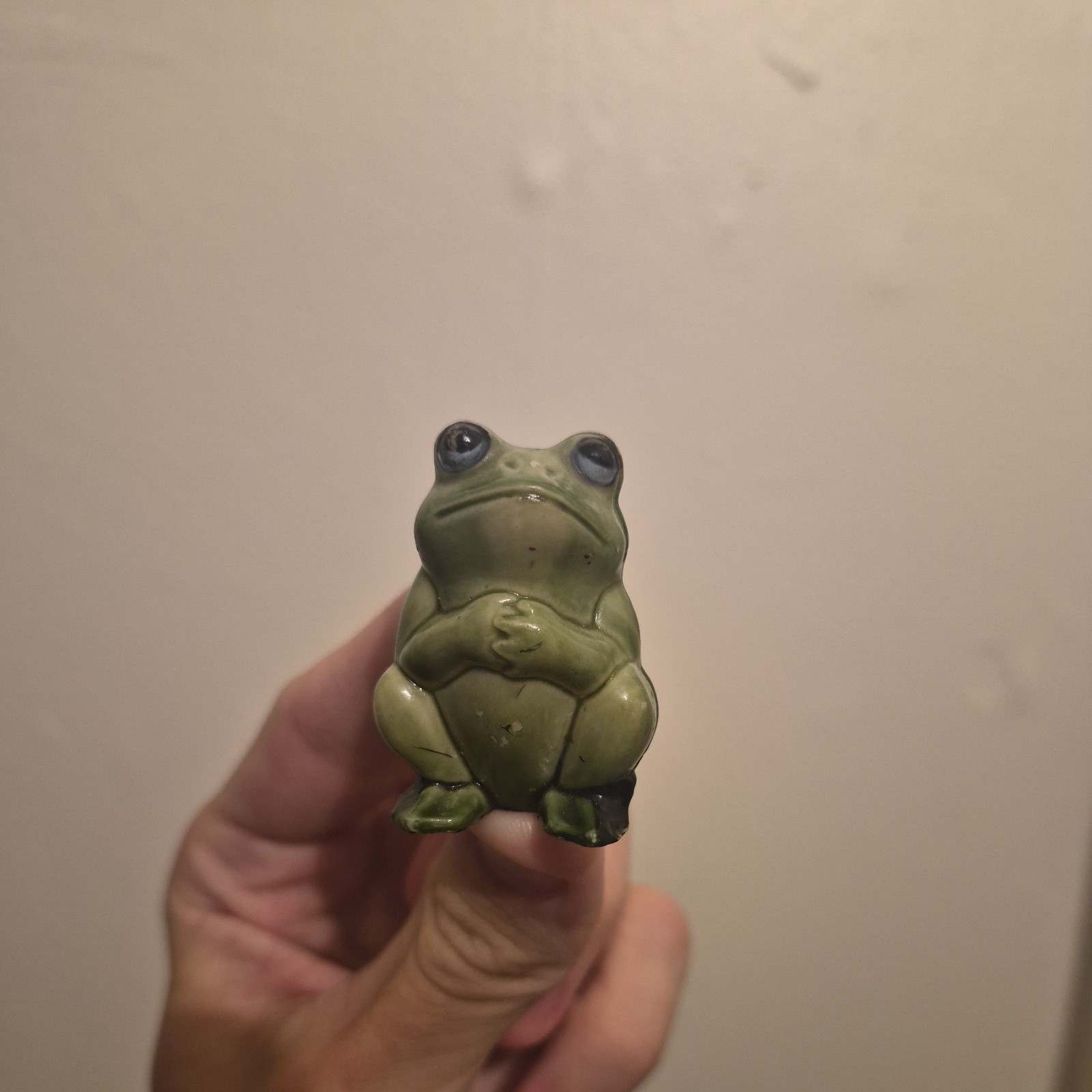 Mini Figure Minature Figurine Green Frog Plastic Ceramic Vintage Sitting Frog 