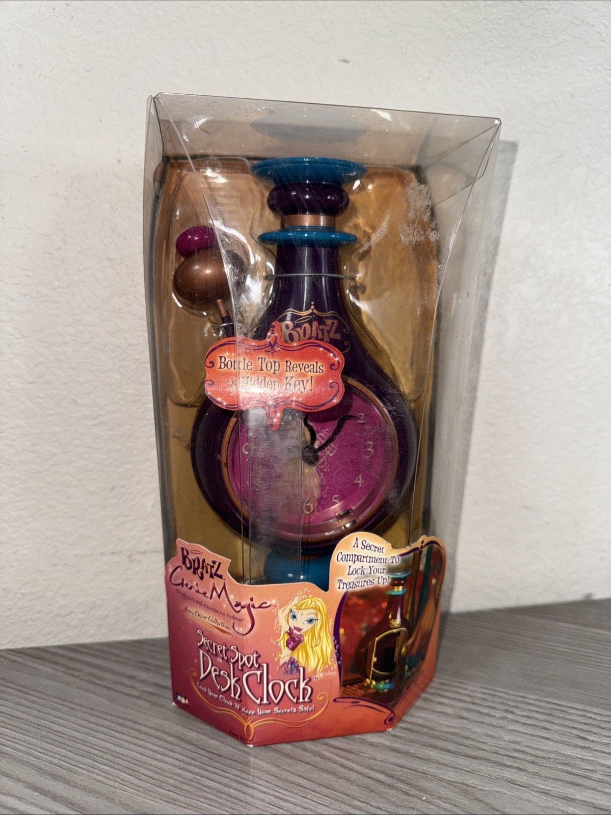 MGA Bratz Genie Magic Secret Desk Clock Bottle Top Reveals Key Brand New Sealed