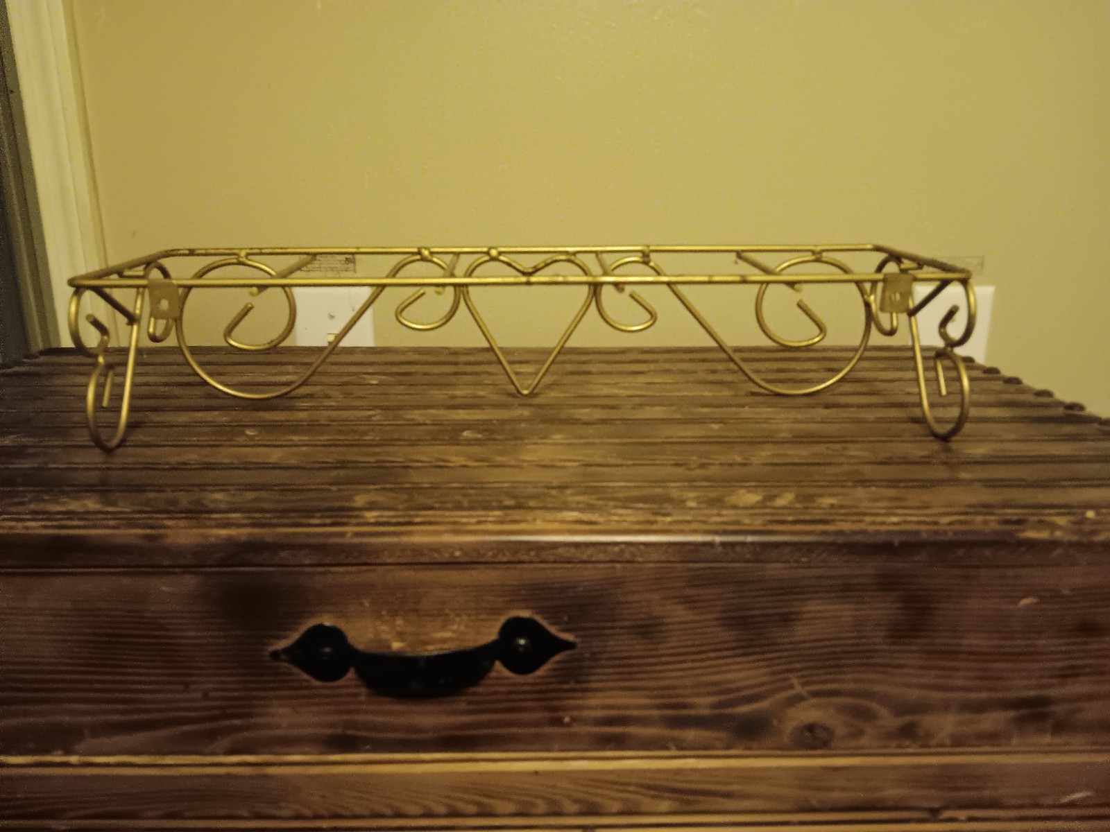 Vtg Homco gold heart shelf (No Glass)