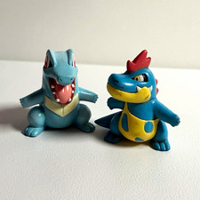 Nintendo Pokémon TOMY Figurines - Totodile & Croconaw picture