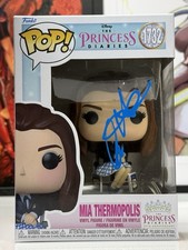 Funko Pop Mia Thermopolis #1732 Signed Anne Hathaway JSA COA Princess Diaries picture
