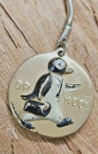 VTG Dr. Kool Metal keychain Willie the Penguin Mascot Kool Cigarettes Gold Tone picture