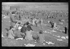 Photo:Warrenton Virginia 1941 Horse Races Bookies Taking Bets Crowd Field picture