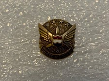 UNITED AIR LINES 10 YEAR SERVICE PIN, ONE DIAMOND, CLUTCH BACK, 10 KB picture