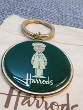 VTG. Harrods Knightsbridge Key Chain Brass Enamel 2.1/8'' (MADE IN ENGLAND) NOS picture