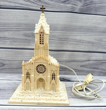 VINTAGE 50'S RAYLITE ELECTRIC CORP PLASTIC LIGHT UP CATHEDRAL CHURCH - LIGHTS UP picture