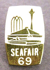 scarce 1969 SEATTLE SEAFAIR EXECUTIVE hydroplane boat racing tack pin pinback 0 picture