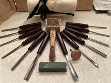 12 Gouge Carving Set w/ DeepEtched Gold Inlay, Artists Mallet, Power Strop, Case picture