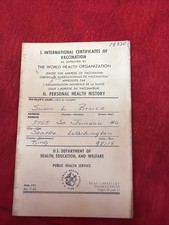VINTAGE INTERNATIONAL CERTIFICATE OF VACCINATION issued  by WHO (9a) picture