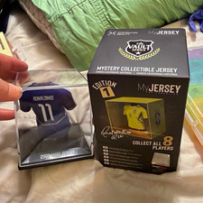 MyJersey The Vault Series Ronaldinho 2002 Away Jersey Mini Figure AR picture