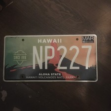 HAWAII VOLCANOES NAT’L PK LICENSE PLATE EX CONDITION , SHIPS FAST , BEST PRICE  picture