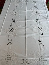 Vintage Wedding Tablecloth 12 Napkins Handcrafted 72x 108 Bordado a Mao Elegant picture