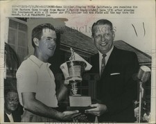 1960 Press Photo Golfer Gene Littler accepts the 11th Eastern Open trophy picture