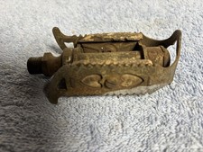 Antique 1890's / 1900's Circa Girls Rat Trap Right Pedal picture