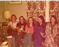 Vtg 1970s Found Photo Girls Sitting on Couch Fashion Snapshot picture