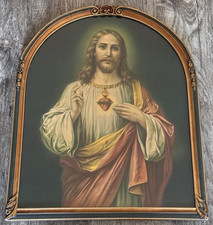 ~VINTAGE SACRED HEART OF JESUS PRINT IN ARCHED FRAME 21 1/2