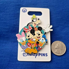 2025 Disney Parks Family Cluster Mickey Minnie Goofy Pluto Donald Daisy OE Pin picture