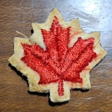Small 1” Canadian Red Maple Leaf Patches Vintage Canada Sew On Embroidered picture