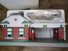 Texaco 1997 Limited Edition Porcelain Service Station #15 Dallas TX w/Light Box picture