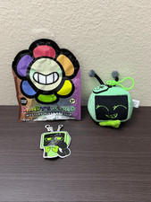 CultureFly Dandy's World Blind Bag Plush Bag Clip Keychain - Vee picture