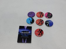 1999 Mystery Men 8 Foldout Cards Plus 7 Pinback Buttons picture