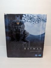 BATMAN Keiji Iwakura Painted Porcelain Statue Limited 2481/2800 ArtFX Kotobukiya picture
