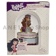 Bratz Way Cool Musical Waterball Snow Globe Plays 