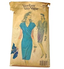 Vogue Very Easy Very Vogue 8085 Women's Vintage Original Dress Sewing Pattern picture