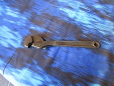 Vintage 10 in. Heller Brothers MASTERENCH - Horse Logo picture