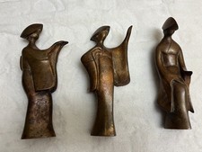 RARE VINTAGE MCM SET OF 3 JAPANESE SOLID CAST IRON GOLD DANCING GEISHA FIGURES picture